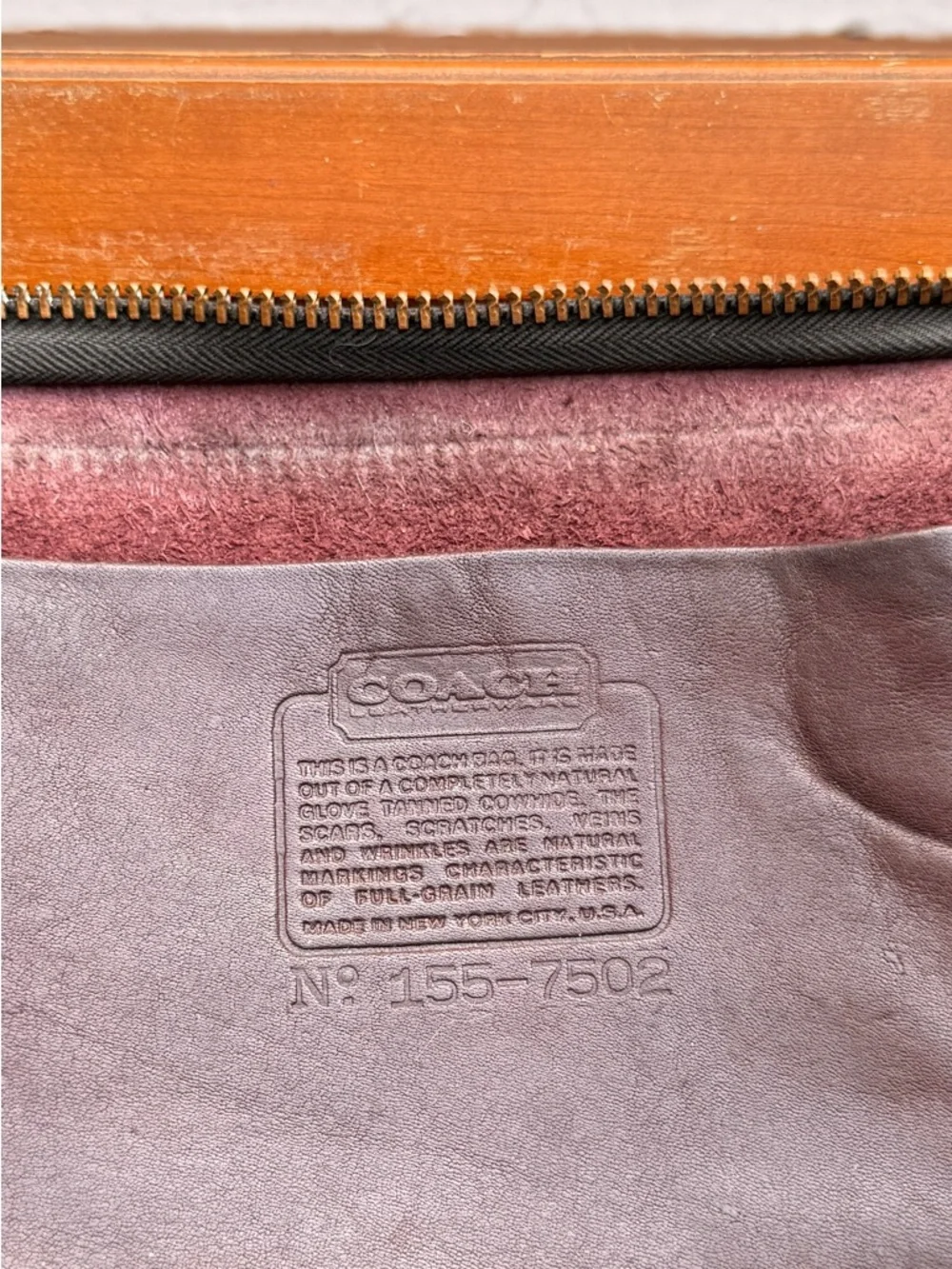 VTG NYC Coach | Basic Bag | No. 9455 |
Burgundy | Timeless - Picture 13 of 15